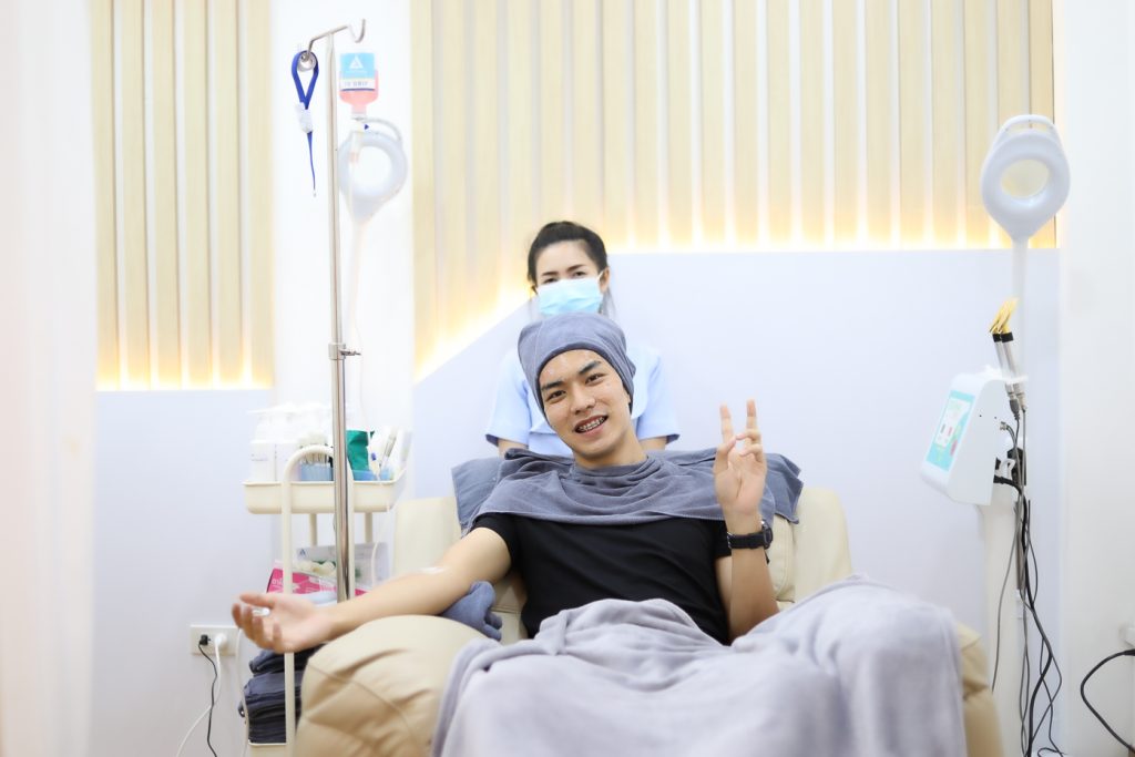 ฉีดวิตามินผิวขาวใส ที่ Attitude Clinic เชียงราย เชียงใหม่และลำปาง