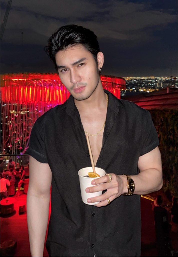 รีวิวเสริมจมูกผู้ชาย ทรงธรรมชาติ ไม่โป๊ะ ฝีมือหมอยุ้ย Attitude Clinic รัชดา