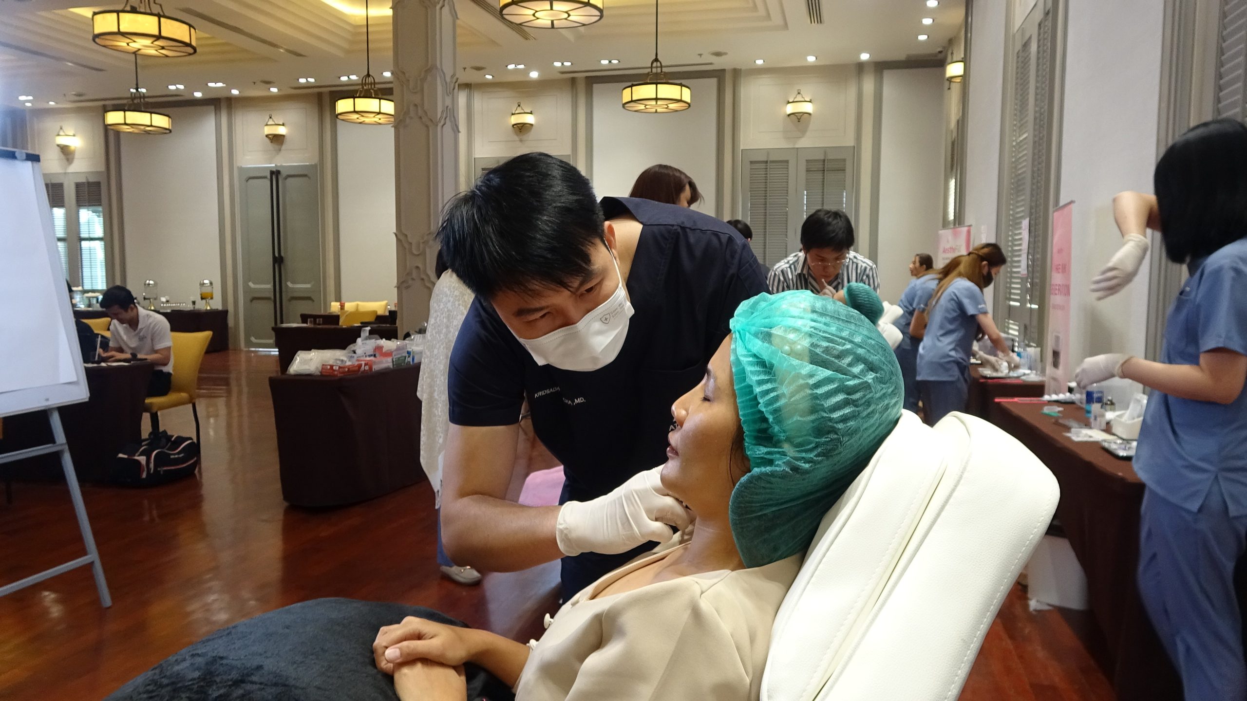 คุณหมอต้อม ร่วมงาน AestheFill Workshop เรียนรู้เทคนิคการฉีดโปรแกรมฉีด Collagen Biostimulator (PDLLA)