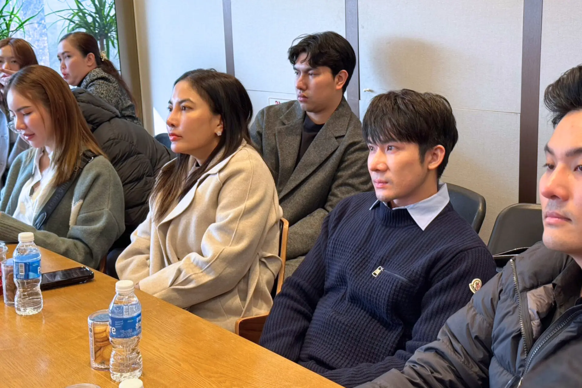 คุณหมอนุได้มีโอกาสรับเชิญไปดูงานกับทางบริษัท Vitapharm ไปศึกษาดูงาน CHA Bio Complex อัพเดตความรู้ใหม่ๆ เกี่ยวกับโปรแกรมฉีดฟิลเลอร์ที่ประเทศเกาหลีใต้