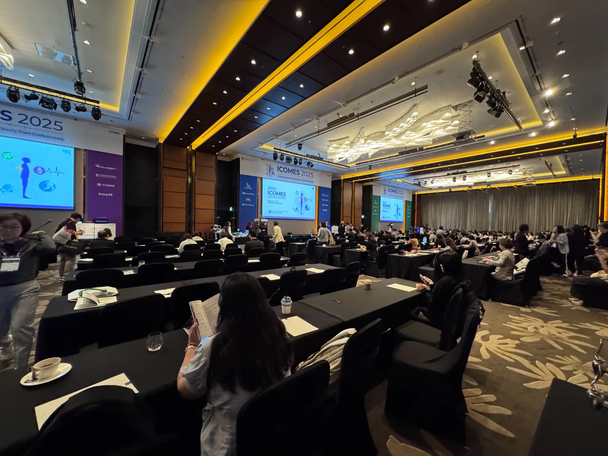 คุณหมอนุ ได้เข้าร่วมงาน ICOMES 2025: International Congress on Obesity and Metabolic Syndrome อัปเดตความรู้และนวัตกรรมใหม่ๆ เรื่องการรักษาโรคอ้วนโดยวิธีทางการแพทย์, ศัลยกรรม และการใช้ยา