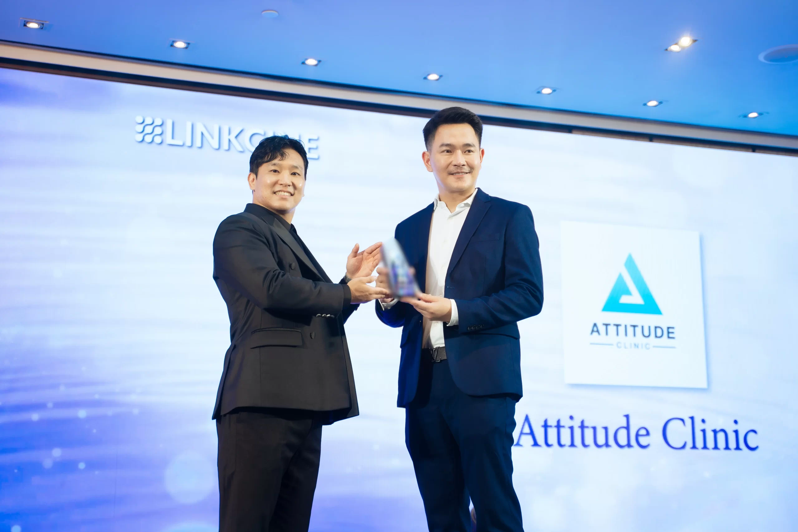 ATTITUDE CLINIC ได้รับเชิญจากบริษัท Linkcine เข้าร่วมงานรับรางวัล LEXS AWARD 2026
